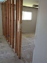  Non-Load Bearing Wall